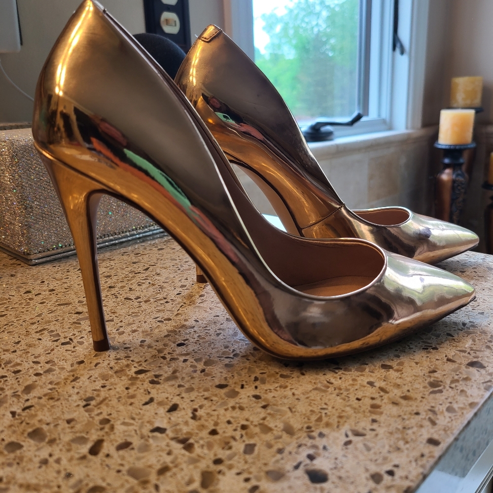 Steve Madde Gold heels